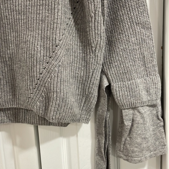 Sweater - Picture 4 of 5